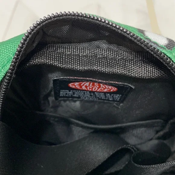 Green canvas crossbody NEW - Picture 7 of 11